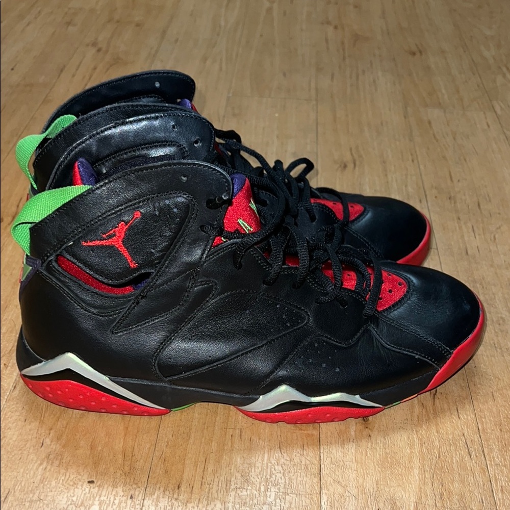 Original Jordan’s retros Black and Red High-Top Sneakers